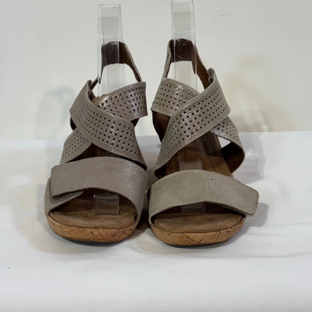 Rockport Cork Wedge Sandals Women’s Size 8 Crisscross Strappy Taupe Brown Gray